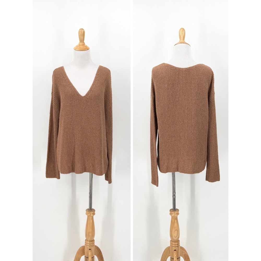 ARITIZIA The Group Babaton Sweater Small Brown V-Neck Ribbon Knit Long Sleeve